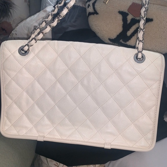 Chanel caviar French riveria handbag - Picture 3 of 7
